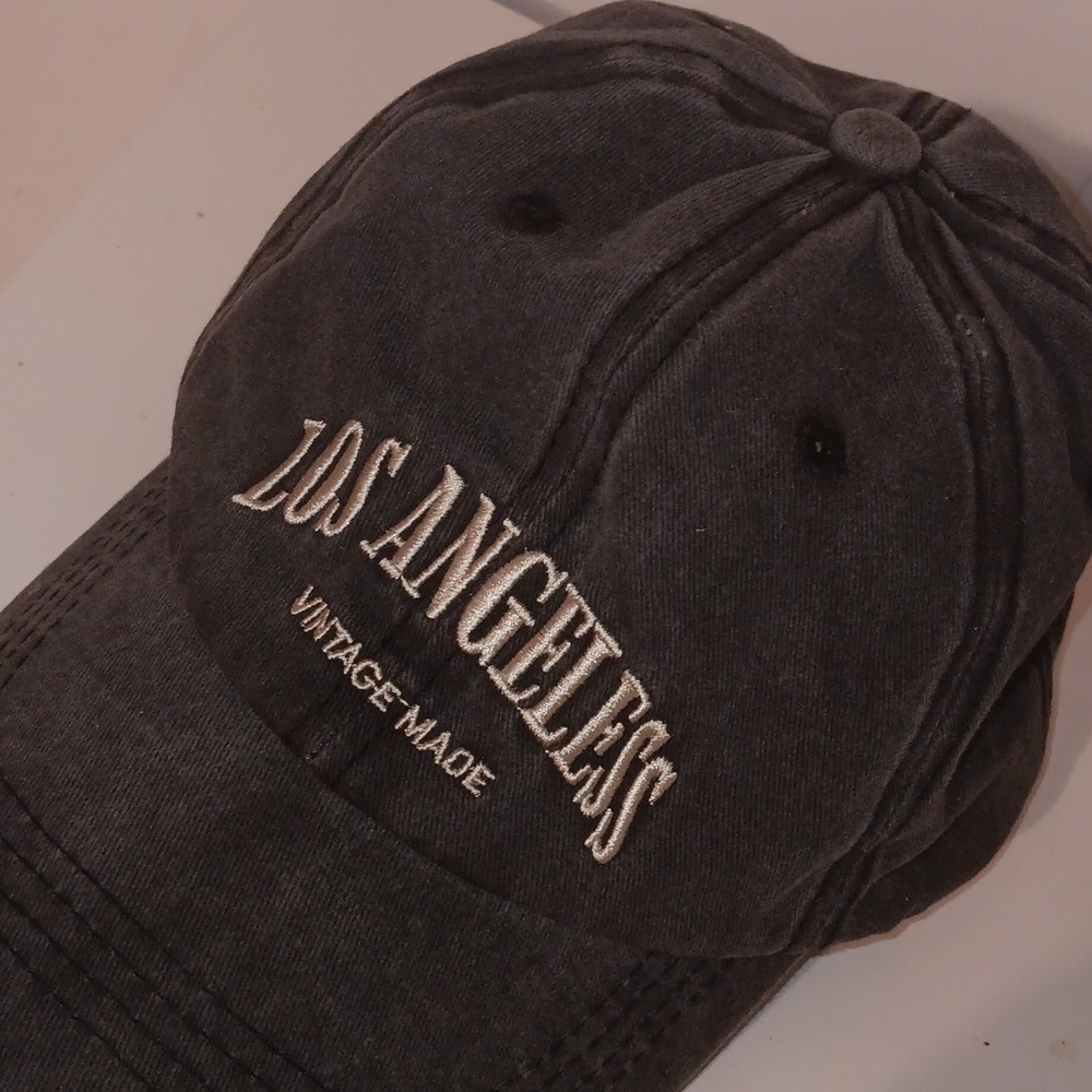 Los Angeless vintage-made hat